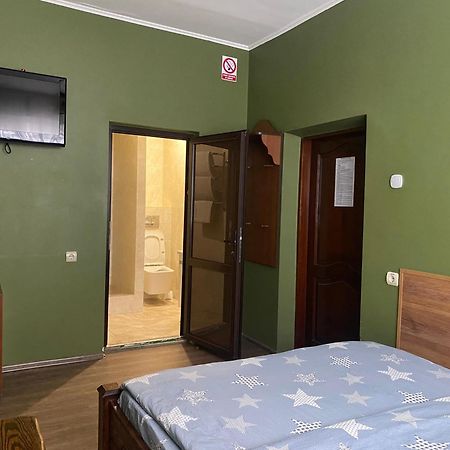 Mini-Hotel Neptun روفنو المظهر الخارجي الصورة