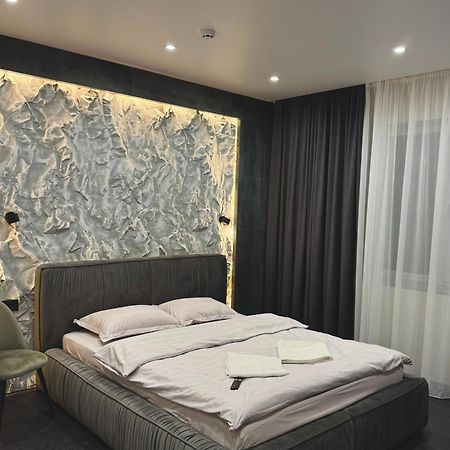 Mini-Hotel Neptun روفنو المظهر الخارجي الصورة