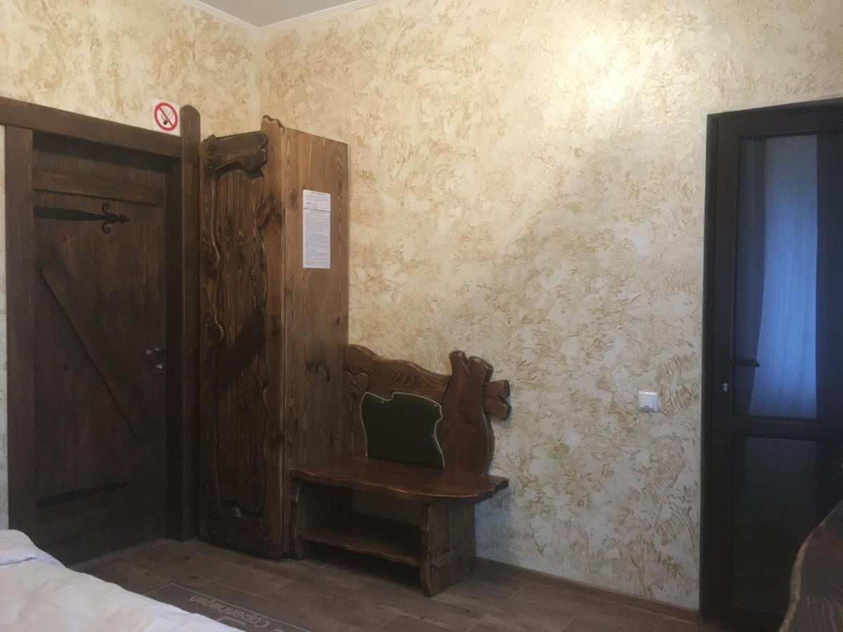 Mini-Hotel Neptun روفنو المظهر الخارجي الصورة