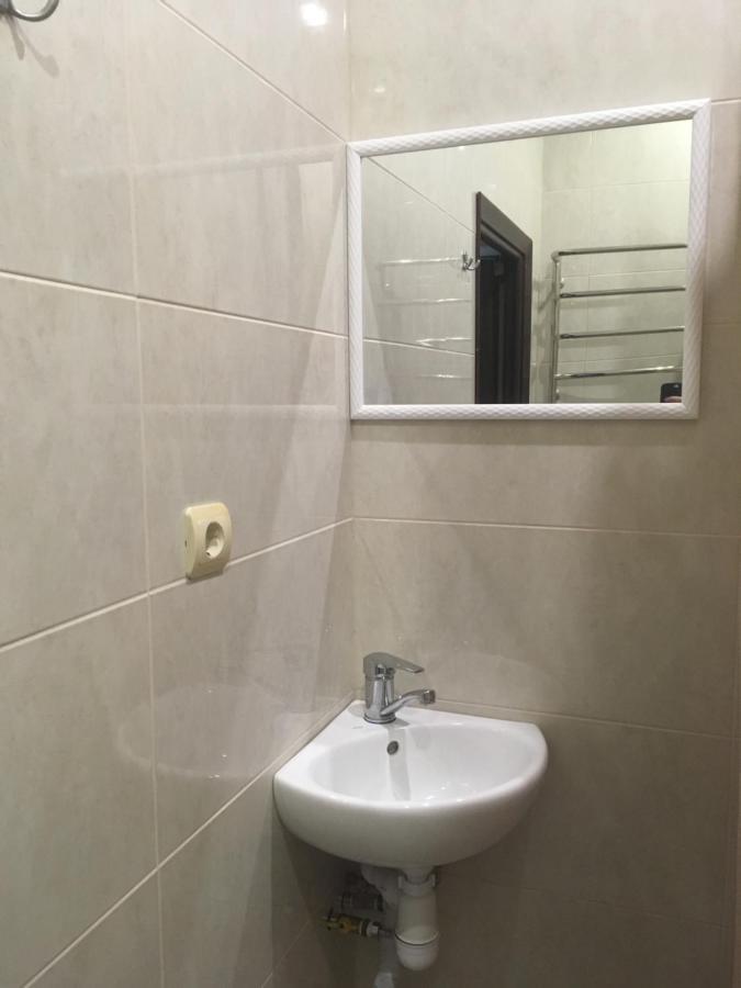 Mini-Hotel Neptun روفنو المظهر الخارجي الصورة