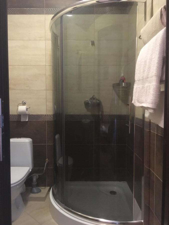Mini-Hotel Neptun روفنو المظهر الخارجي الصورة