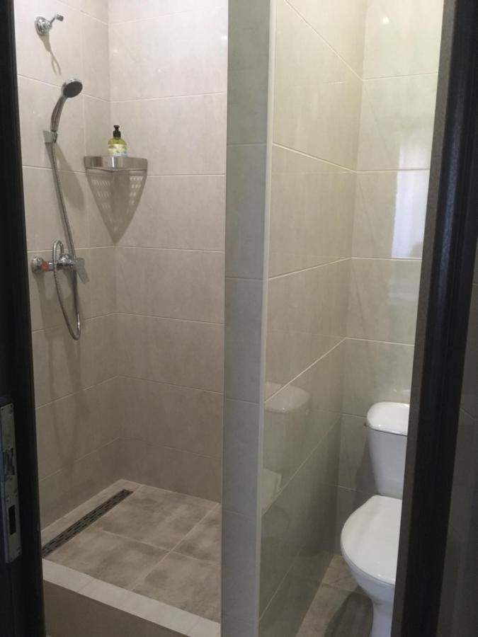 Mini-Hotel Neptun روفنو المظهر الخارجي الصورة