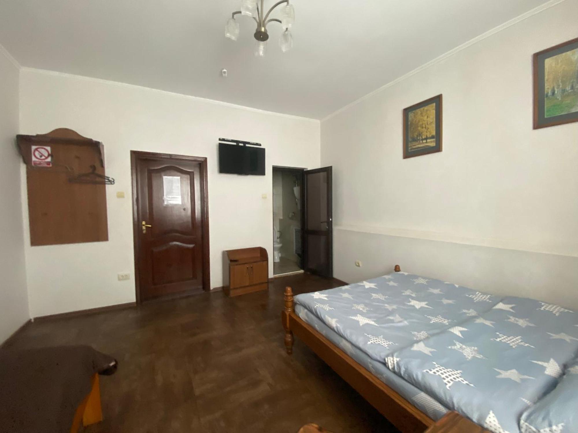 Mini-Hotel Neptun روفنو المظهر الخارجي الصورة