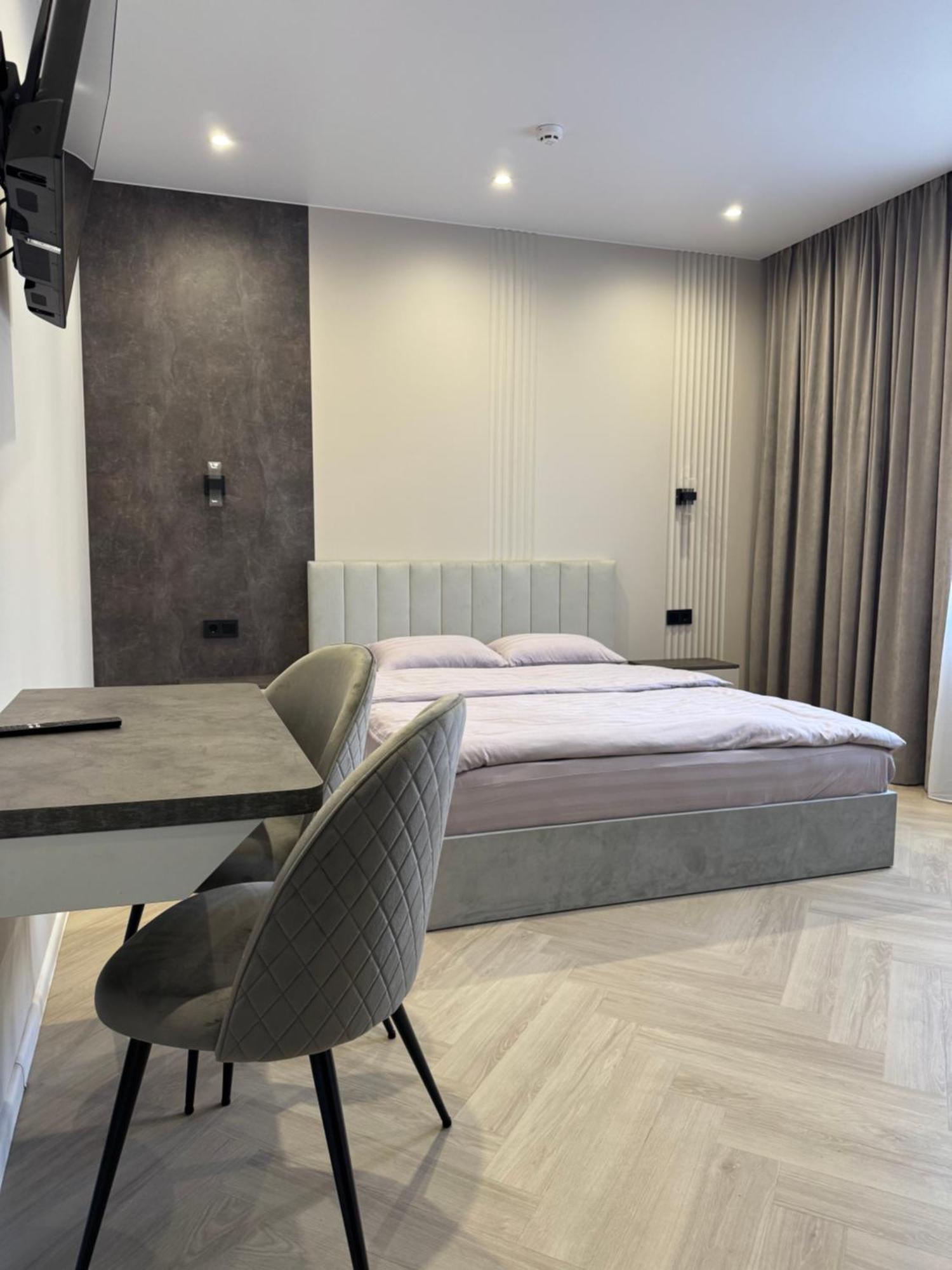 Mini-Hotel Neptun روفنو المظهر الخارجي الصورة